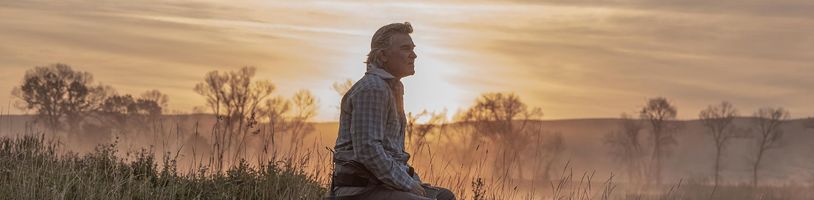 Kurt Russell a Michelle Pfeiffer v traileru na novou sérii od tvůrce seriálu Yellowstone