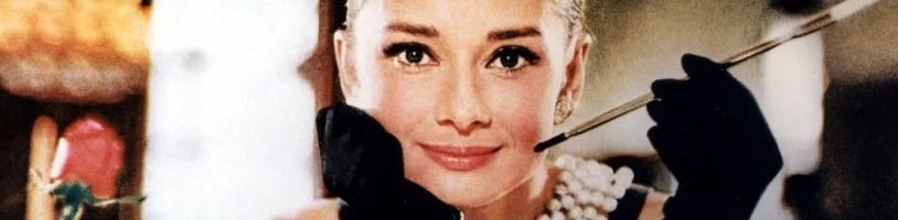 Lily Collins ztvární Audrey Hepburn ve filmu o výrobě slavné klasiky Snídaně u Tiffanyho