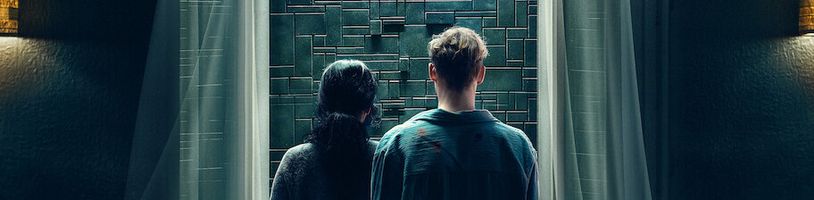 V německém thrilleru Cihla se činžovní dům promění ve vězení za záhadnou zdí