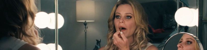 Skincare: Elizabeth Banks se jako slavná kosmetička snaží zjistit, kdo chce zničit její život