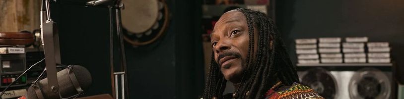 Snoop Dogg dostane vlastní životopisný film, slavného rappera ztvární herec z Outer Banks