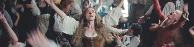 V pěkné upoutávce na Svědectví o Ann Lee se z Amandy Seyfried stává ,,ženský Kristus“