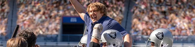 V traileru na sportovní novinku Madden se Nicolas Cage mění v legendu amerického fotbalu