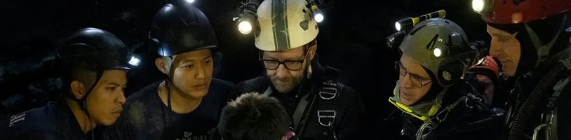 Film Třináct životů bude napínavým příběhem o záchraně chlapců v zatopené podzemní jeskyni 