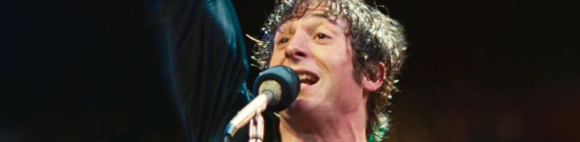 Bruce Springsteen v novém životopisném filmu, první trailer přináší hudební nálož