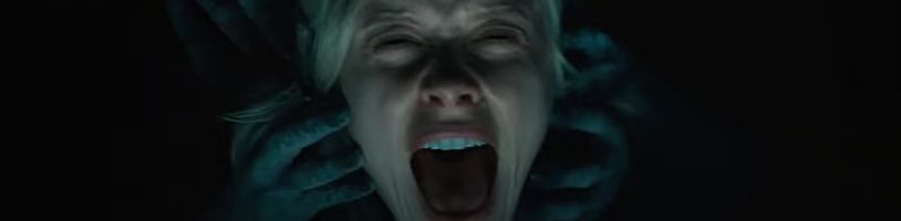 Nový trailer k hororu Insidious: Jsou mezi námi slibuje, že o lekačky fakt nebude nouze