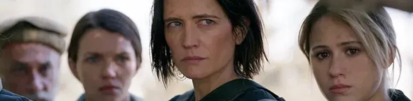 Eva Green bude zachraňovat rukojmí v Afghánistánu v akčním thrilleru Dirty Angels