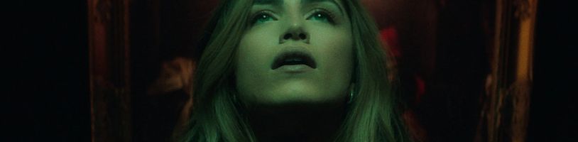 V hororovém thrilleru Bone Lake se spolubydlení dvou párů zvrhne v boj o holý život