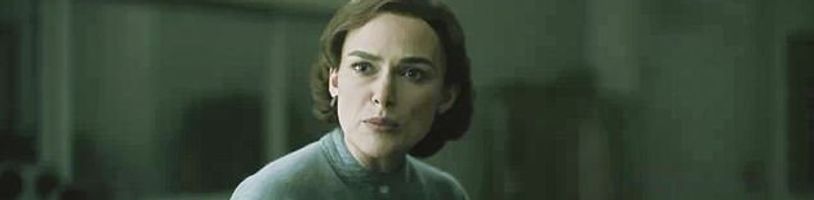 V traileru na film Boston Strangler se Keira Knightley vydá po stopách sériového vraha