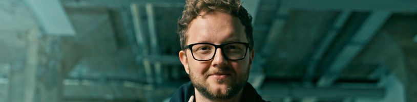 Radek Starý odhalil novou trilogii Exarie a pokořil rekord. Na Startovači vybral 3 miliony korun během jednoho dne