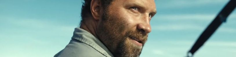 Dangerous Animals: Vrahoun Jai Courtney hází ženy hladovým žralokům
