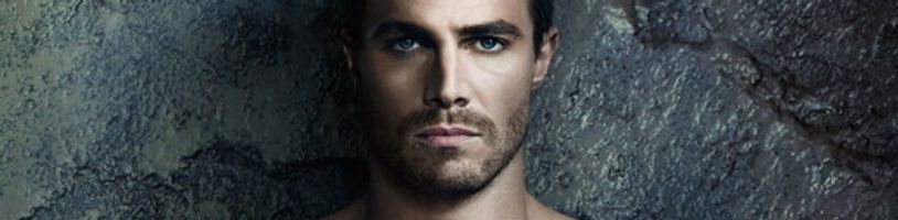 Stephen Amell se připojuje k rebootu Pobřežní hlídky, zahraje si Hobieho Buchannona