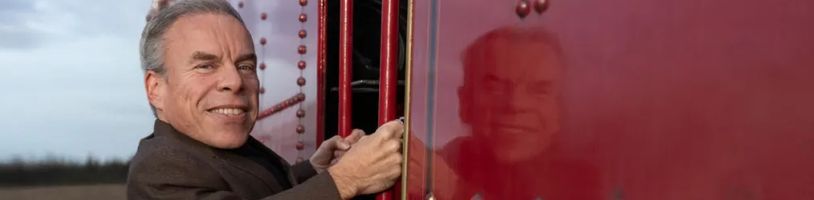 Do Harryho Pottera se vrací známá tvář, Warwick Davis si znovu zahraje Kratiknota
