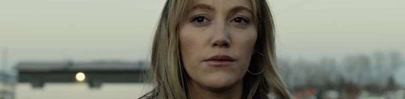 Z vězení propuštěná Maika Monroe se ve filmu Vzpomínky na něj snaží shledat se svou dcerou