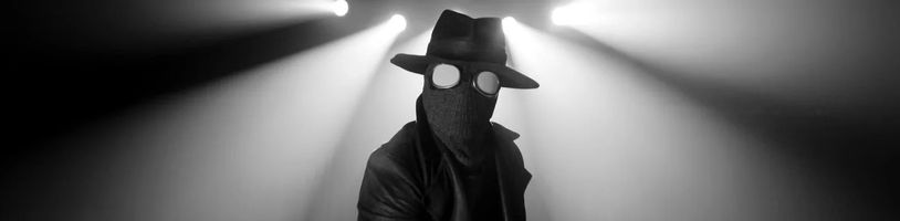 Spider-Noir: Nicolas Cage se houpe na pavučinách v novém traileru