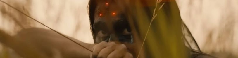 První trailer na reboot Predátora láká na nelítostný boj mezi indiány a mimozemským zabijákem 