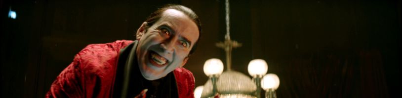 Finální trailer na hororovou komedii Renfield potvrdí, že o krev a násilí nebude nouze