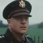 Brendan Fraser se jako Dwight D. Eisenhower připravuje na Den D v prvním traileru 