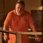 Beast: Russell Crowe se stává trenérem bývalého MMA šampiona, který míří zpět do klece