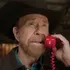 Zombíci v letadle? Velitel Chuck Norris to vyřeší! Bláznivá komedie představuje první trailer