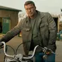 Alan Ritchson chystá s Netflixem akčňák, který má připomínat Rychle a zběsile na motorkách