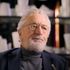 Robert De Niro naučí Jennu Ortegu umění mazaného kulečníku