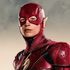 Warner Bros. Discovery zvažuje přeobsazení. Nahradí Ezru Millera v roli Flashe slavný britský herec? 