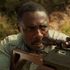 Idris Elba svede v thrilleru Bestie napínavý souboj s ďábelským lvem