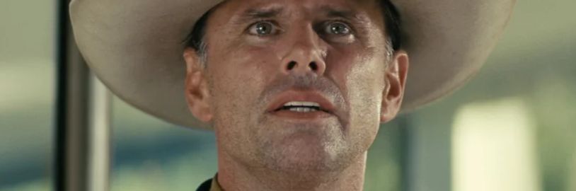 K akčnímu thrilleru Painter od scenáristy Johna Wicka se připojuje Walton Goggins