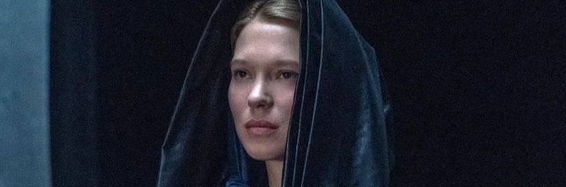 Maska červené smrti: K adaptaci povídky Edgara Allana Poea se připojuje Léa Seydoux