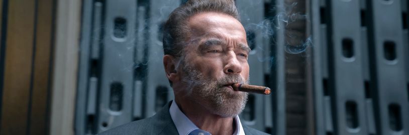 Schwarzenegger neřekl poslední slovo. Seriál Fubar dostane na Netflixu další řadu 