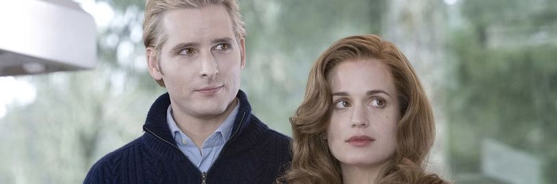 Komedie Eternally Yours sleduje upíří manžele, kteří se musí smířit s tím, že jejich dcera randí se smrtelníkem