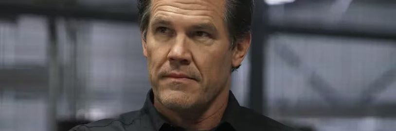 Josh Brolin se možná připojí k DCU, zahrát by si mohl Green Lanterna