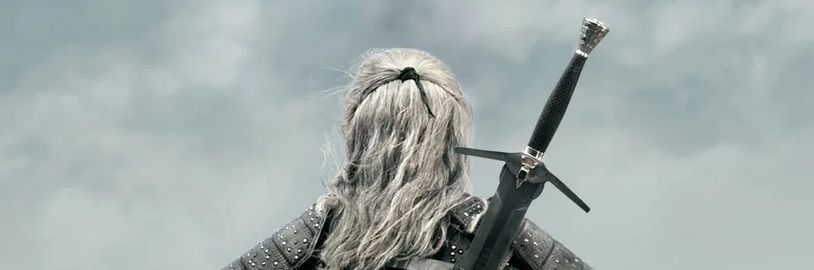 Zaklínač: Fotky z natáčení další řady odhalují Liama Hemswortha jako nového Geralta