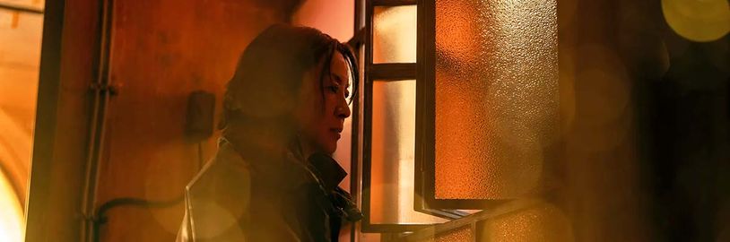 Seriál Blade Runner 2099, který se natáčel v Praze, konečně představuje první fotky
